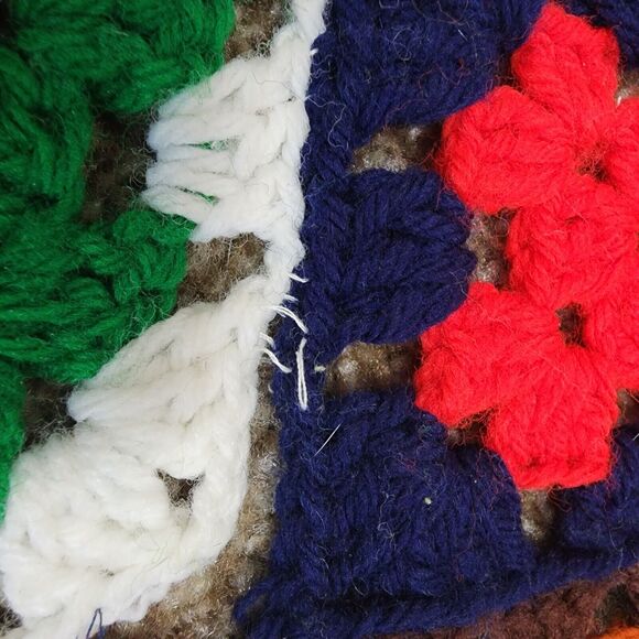 Vtg Crochet 3 x 3 ft Afghan Blanket Lap Throw Granny Squares BRIGHT multicolor - Picture 7 of 8